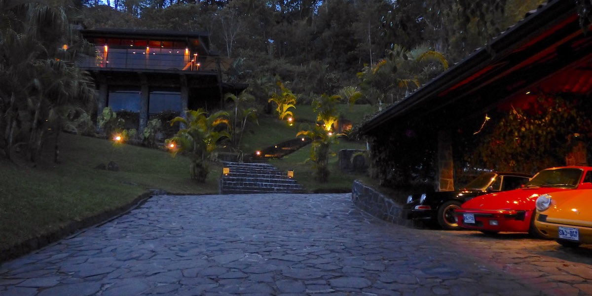 Equis Residenz Costa Rica